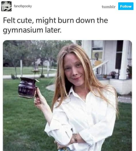 Carrie 9 Memes That Perfectly Sum Up Carrie White As A Character