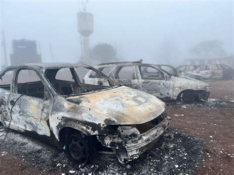 Aldeia Kondá imagens mostram casas e carros queimados após conflito