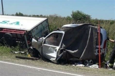 Murieron En Un Accidente Cuatro Hinchas De River Que Viajaban A Ver La