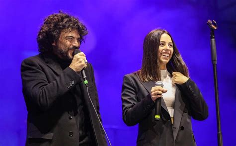 Francesco Renga Canta Con Il Suo Angelo Jolanda Ho Pianto