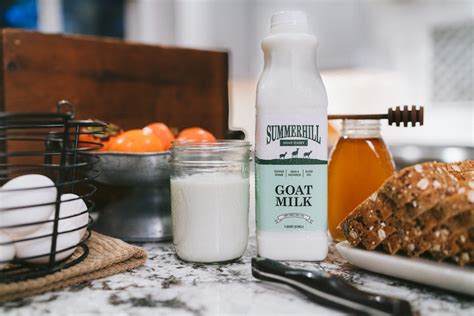 32oz Whole Natural Goat Milk Summerhill Goat Dairy