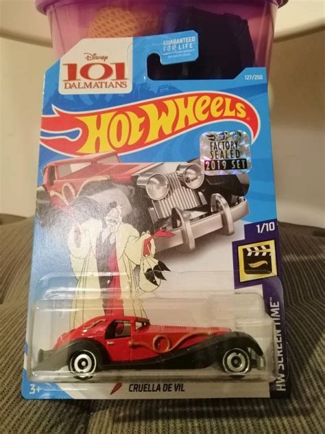 New Cruella De Vil Disney Dalmatians Hw Screen Time Hot Wheels Car