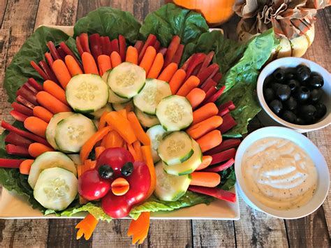 Turkey Veggie Tray | Healthy Thanksgiving Recipe | Desert Chica