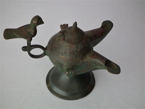 Antique Medieval Islamic Double Wicked Bronze Oil Lamp Khorasan Seljuk