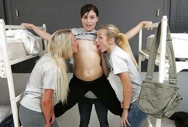 Army Bitch Barracks Lesbos ZB Porn