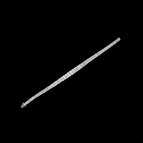 A BRACELET. БРАСЛЕТ, платина, бриллианты. Вес ок. 34,7 гр. - Bukowskis