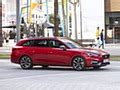 2020 SEAT Leon Hatchback Front Three Quarter Caricos