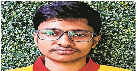 Jee Main Result 2023 Ranchi Ayush Singh Topped With 99 99 Percentile