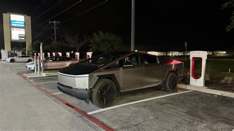 Tesla Cybertruck Takes The Highway Range Test Throws In The Towel