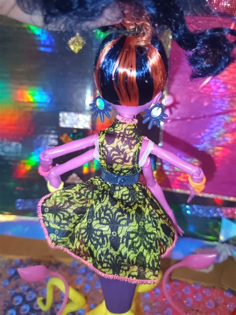 2014 Mattel Monster High Great Scarier Reef Kala Merri Octopus Doll