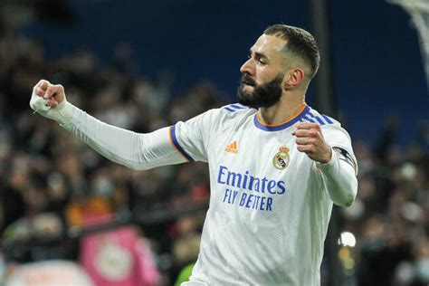 Benzema Fica Em 4º Na Briga Pela Bola De Ouro