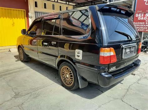 Dijual 40 Kendaraan Kijang Lgx 2002 Bensin Dengan Harga Rp 33 000 000