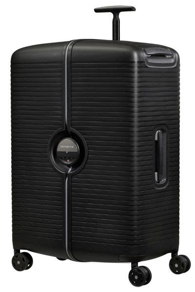 Samsonite Luggage - 8 Large Suitcases That Focus On Quality