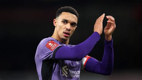 Liverpool Defender Trent Alexander Arnold Out For A Few Weeks With