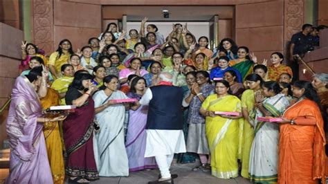 In Pics Pm Modi Poses With Women Mps After The Passage Of Womens