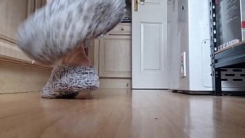 Sexy Slipper Shoeplay XVIDEOS