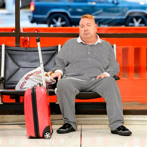 Sex Pistols John Lydon Is Almost Unrecognisable As He Lands In La The Mirror