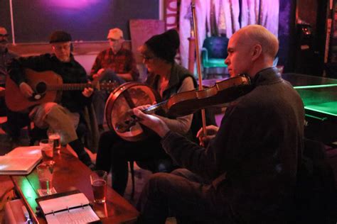 Photos Traditional Irish Session At The Hot Mess KZUM FM Local Radio In