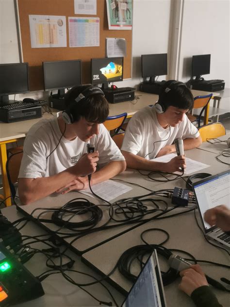 La radio Graffiti sinvite au lycée Clemenceau pour lenregistrement du