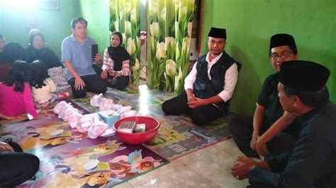 Takziah Ke Rumah Duka Pj Bupati Subang Sampaikan Santunan Suara