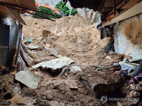 경찰 영주 산사태로 매몰됐던 14개월 여아 병원서 사망 판정 파이낸셜뉴스