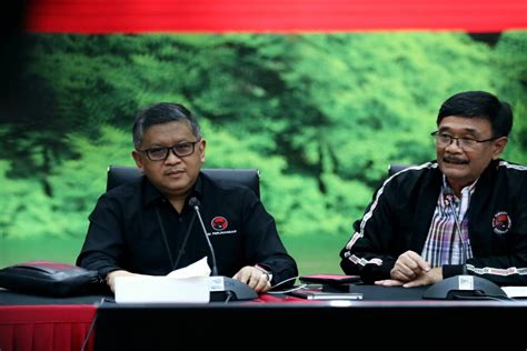 Pdip Klaim Satu Satunya Pihak Yang Bela Jokowi Saat Dikritik Cawe Cawe