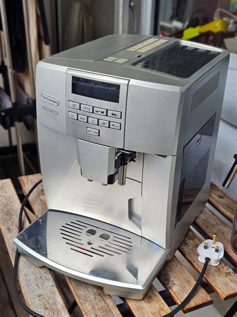 Delonghi Magnifica Pronto Cappuccino Espresso Coffee Machine TV Home