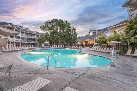 Hotels Near Santa Rosa Airport | The Closest Hotel