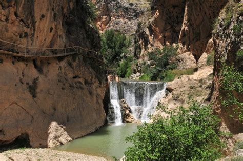 Senderismo en Granada 5 rutas increíbles para disfrutar en familia