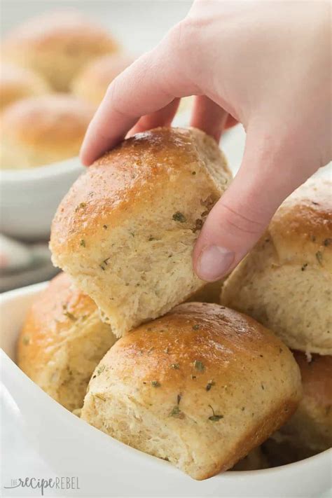 Homemade Garlic Herb Dinner Rolls Recipe Video