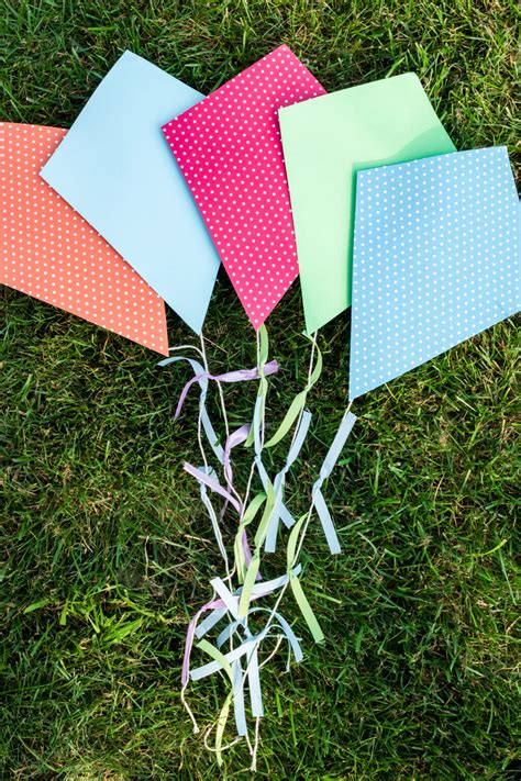 Paper Kite Craft: Easy Step By Step Guide - Kids Activity Zone