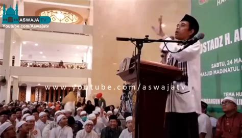 Bagaimana Hukum Memajang Foto Keluarga Dalam Islam Ini Penjelasan Ustadz Abdul Somad Desk Jabar