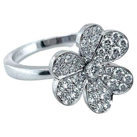 Van Cleef And Arpels Frivole Diamond Gold 8 Flower Ring For Sale At