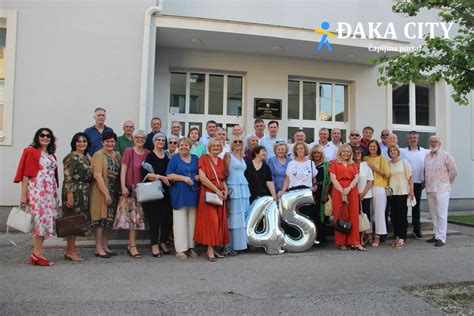 FOTO Četiri razreda čapljinske gimnazije proslavili 45 godišnjicu mature Đaka city