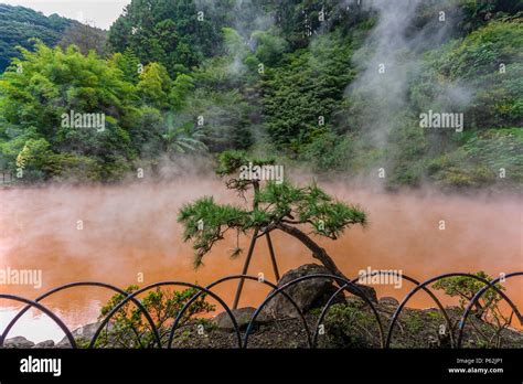 The Chinoike Jigoku Blood Pond Hell Is One Of Eight Beppu Hot Spring Onsen The Most Famous