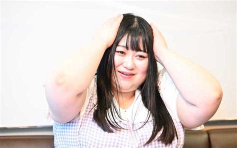 「小顔効果を使って、一生懸命デブを隠していた」体重100キロ超アイドル・えみっくすが「ありのままの自分」を許せるようになった理由 文春オンライン