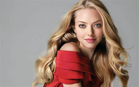 Amanda Seyfried Nude Photos Videos