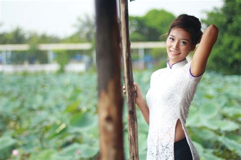 Chùm ảnh duyên dáng của hot girl bóng chuyền tuổi teen