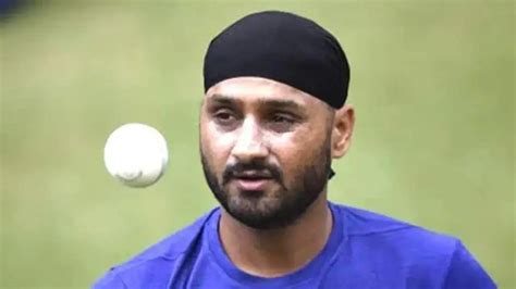 Ipl That Is What Virat Kohli Brings Harbhajan Singh On