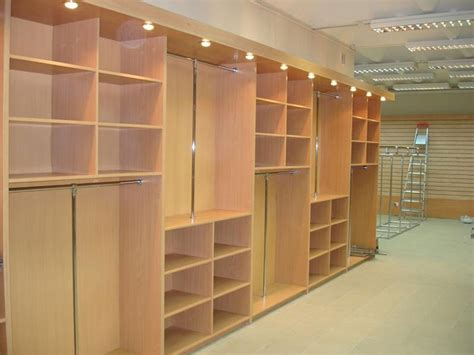 Торговое оборудование для магазина одежды купить в Санкт-Петербурге ...