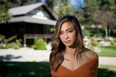 Ufc 229 Michelle Waterson Balances Being A Mom And ‘the Karate Hottie’ Orange County Register