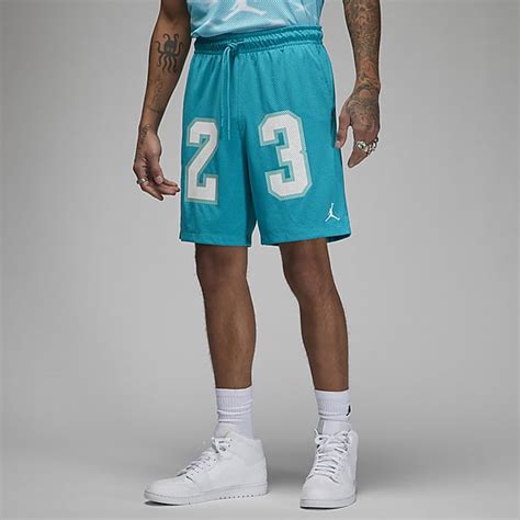 Jordan Shorts. Nike DE