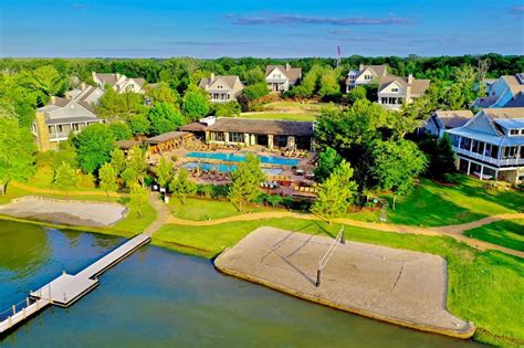 Get Cedar Creek Chic With 1 Of These 3 Luxury Long Cove Properties D