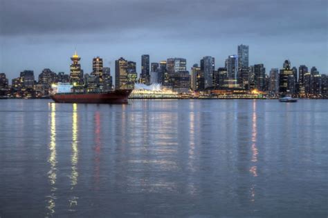 Vancouver Skyline at Night - Photorator