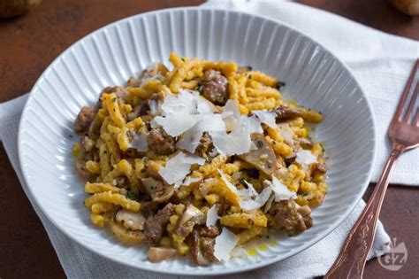 Ricetta Passatelli Con Funghi Salsiccia E Grana Padano La Ricetta Di