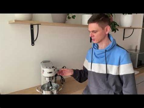 Очистка кофемашины от накипи лимонной кислотой DeLonghi EC685 - YouTube