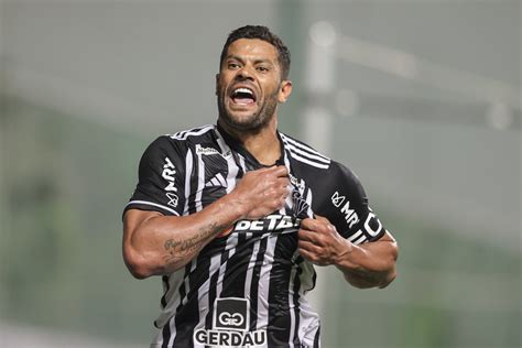 Hulk Fala Sobre Propostas Para Deixar O Atl Tico S Sairia Do Galo Se