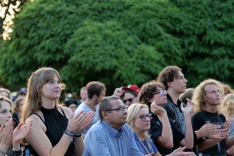 PIK ROCK w Białymstoku Tłumy na koncertach pod białostockimi Spodkami