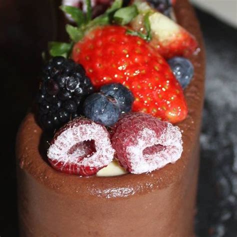 ENTREMET FRUITS ROUGES CHOCOLAT Ludo Gâteaux