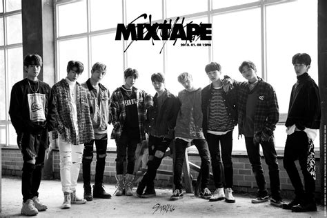 Stray Kids опубликовали групповые фото-тизеры для альбома «Mixtape ...